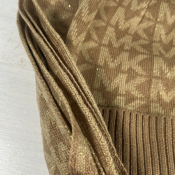 Michael Kors Tan Knit Hat and Scarf Set - Picture 9 of 10